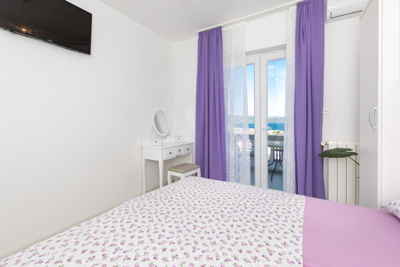 Apartment & Rooms Ivica Крк Екстер'єр фото