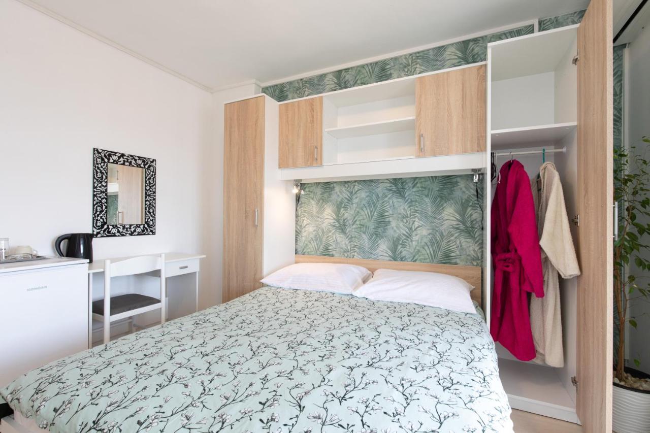 Apartment & Rooms Ivica Крк Екстер'єр фото