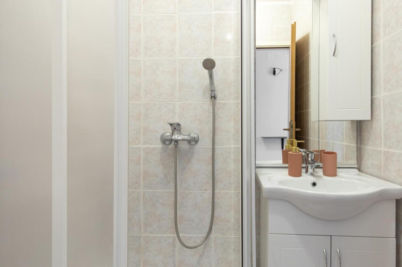 Apartment & Rooms Ivica Крк Екстер'єр фото